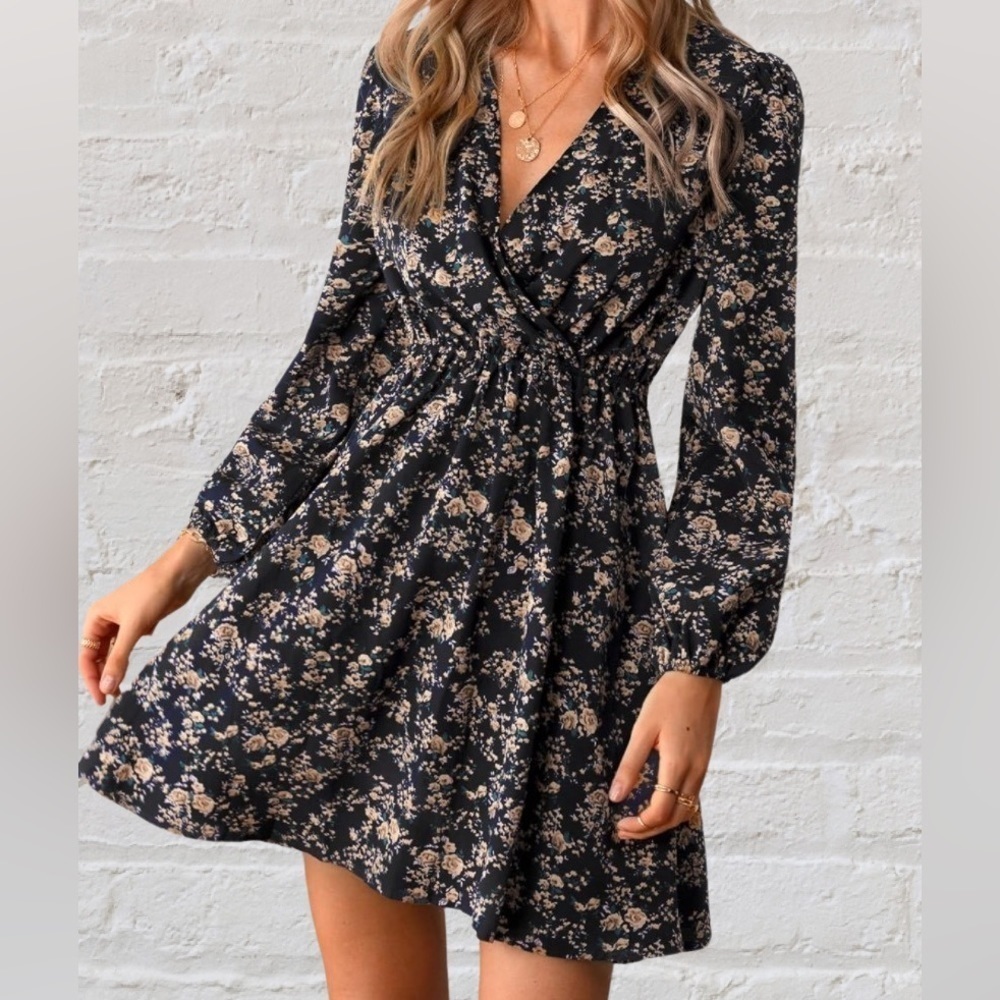 CUPSHE Womens V Neck Floral Mini Dress Long Sleeve A Line Surplice
